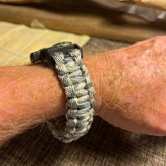 5293-HTT Paracord Bracelet Waterproof Outdoor Adjustable Survival-Snake Camo - Picture 2 of 10